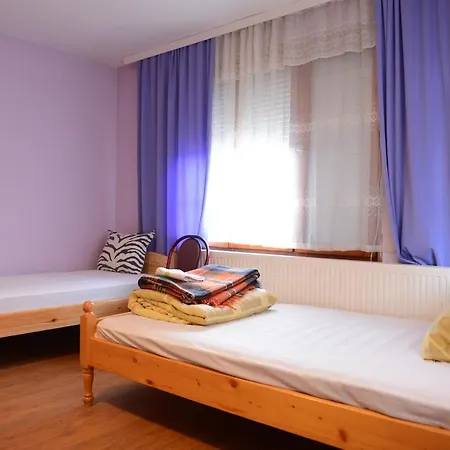Delieva House